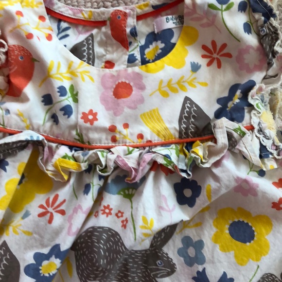 Baby Boden 18-24m. Romper white with floral - Picture 2 of 2